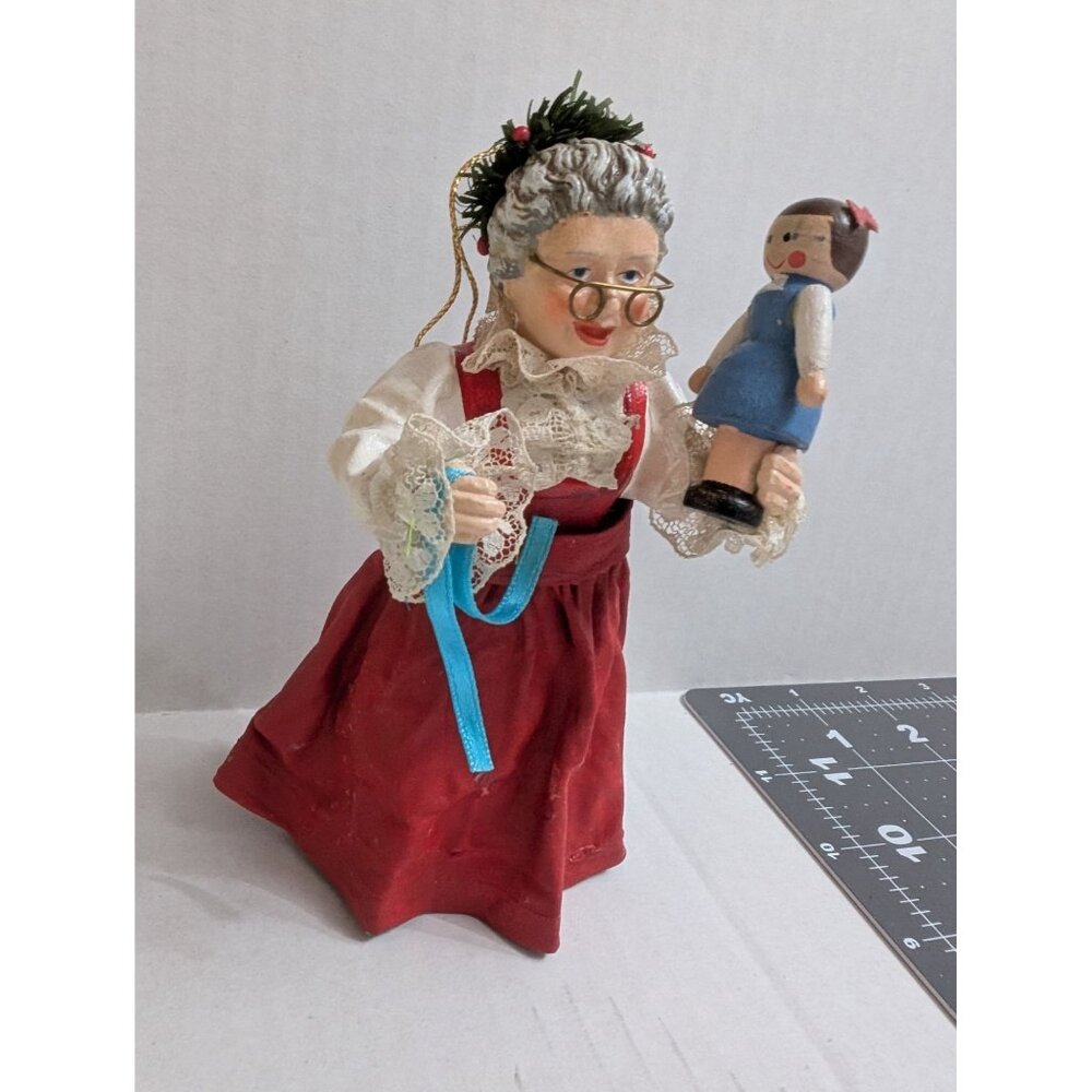 Clothtique Possible Dreams Mrs.‎ Claus w/ wooden doll  7 inch ornament Taiwan